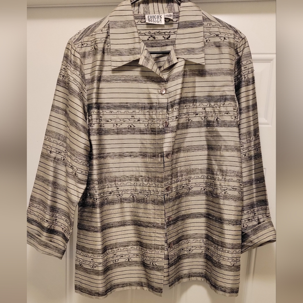 NWOT! CHICO'S SOPHISTICATED BLACK AND GRAY BUTTON DOWN BLOUSE/JACKET